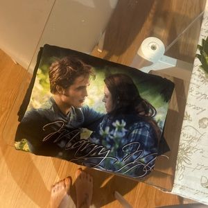 Twilight Bella & Edward tee